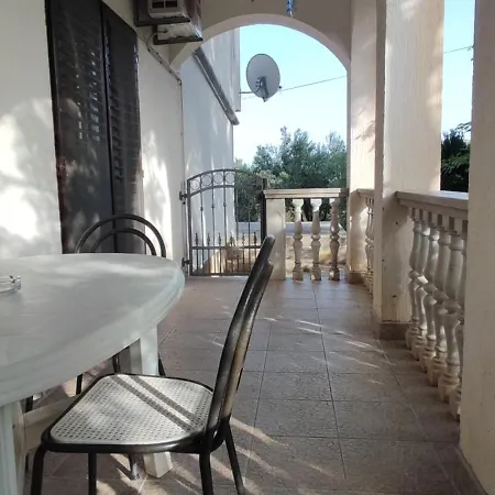 Olive Island Apartmán Neviđane