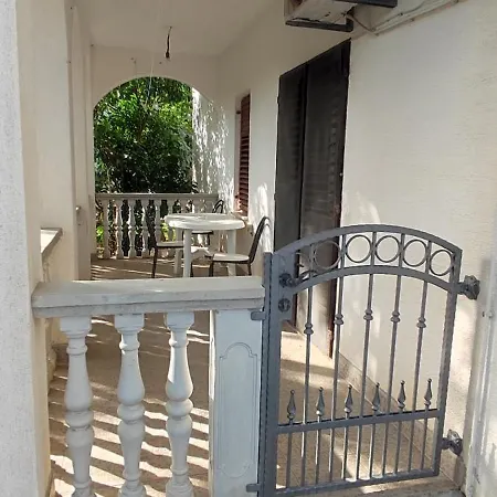 Olive Island Apartmán *