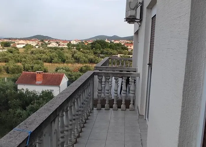 아파트 Olive Island Neviđane