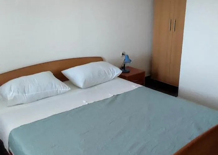 Olive Island 아파트 Neviđane